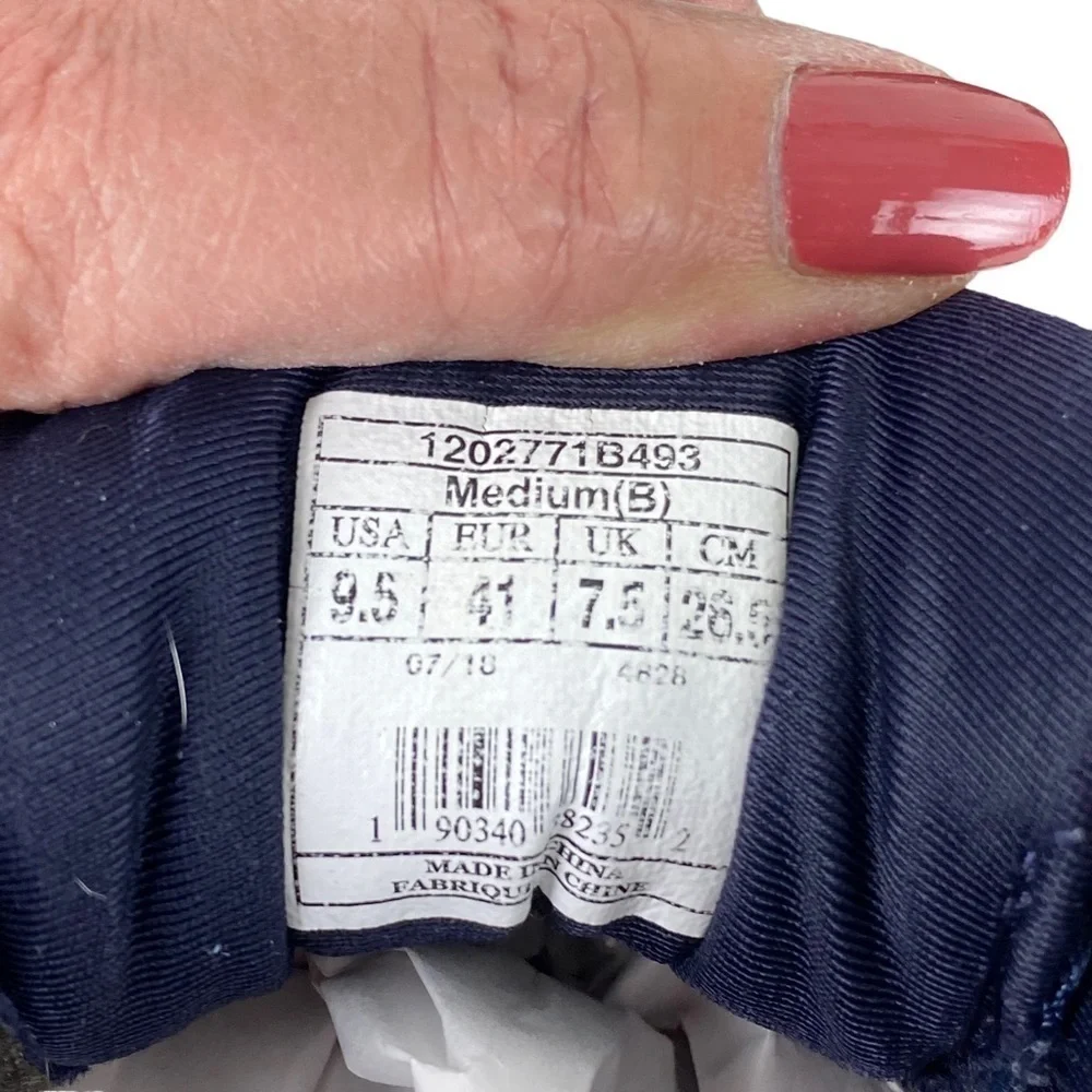 Brooks 11 Running Shoes 1202771B493 Blue Women’s Size 9.5 Blue Athletic